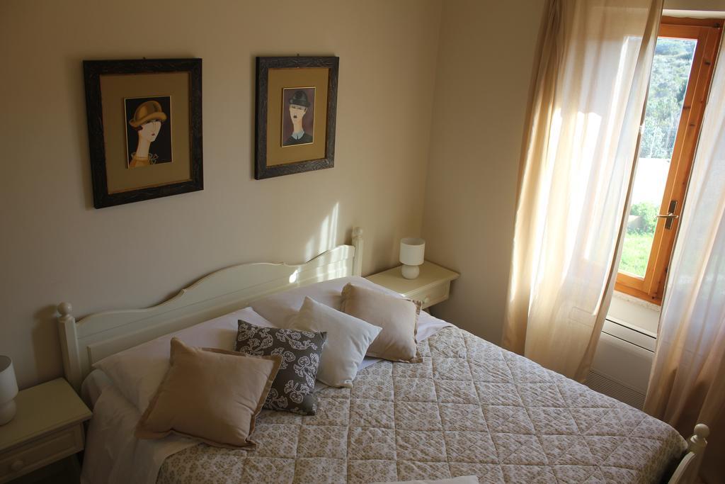 ستينتينو Amaremare B&B الغرفة الصورة